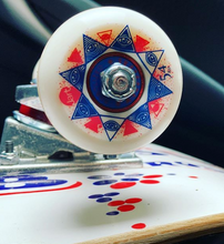 Cargar imagen en el visor de la galería, Skate Rachdingue 100% Wood 7 Ply Less 05/10 LTD Units / Under command mail_us